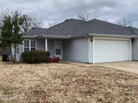 1721 Redbud Drive, Joplin, MO 64801