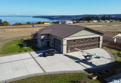 12 Flight Alley, Sequim, WA 98382