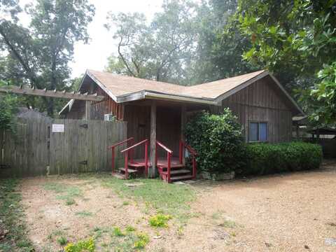 421 East Columbia Street, Magnolia, AR 71753