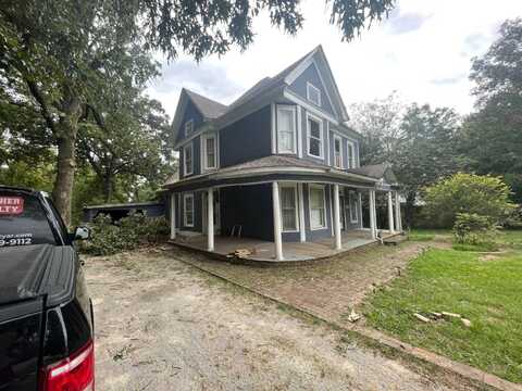 606 W 3rd St, Imboden, AR 72434