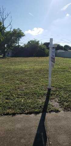 4210 SW 57th Ave, Davie, FL 33314