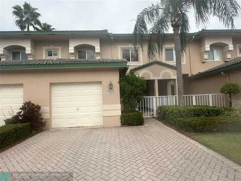 7905 Exeter Blvd, Tamarac, FL 33321