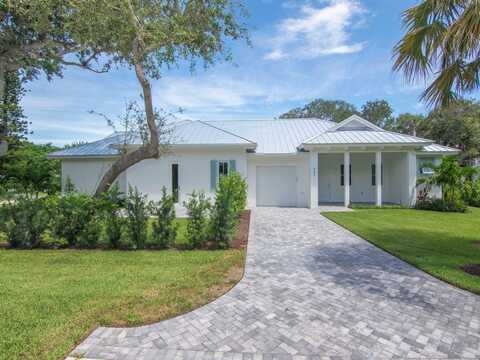 902 Tropic Drive, Vero Beach, FL 32963