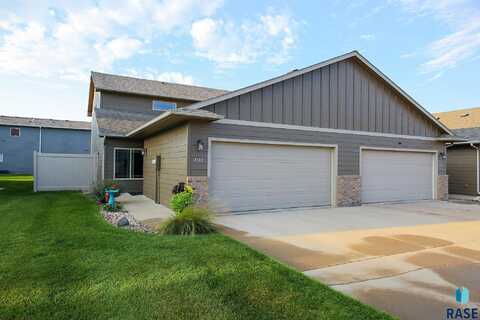 4313 W Shipton St, Sioux Falls, SD 57108