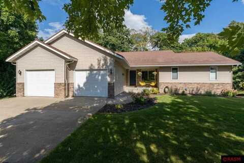 2327 Northridge Drive, North Mankato, MN 56003