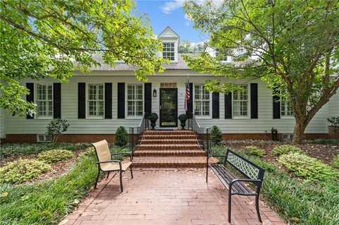 421 Dogleg Drive, Williamsburg, VA 23188