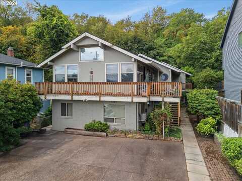 5221 SW VIEW POINT TER, Portland, OR 97239