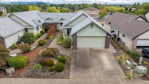 2040 NW WILLAMETTE DR, McMinnville, OR 97128