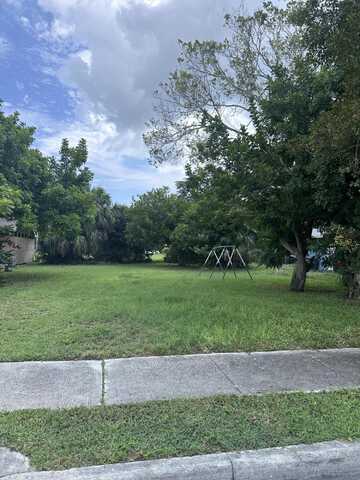 1708 N 15th N Street, Fort Pierce, FL 34950