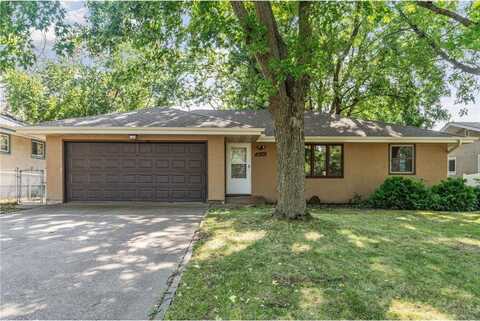 2030 Larpenteur Avenue E, Saint Paul, MN 55109