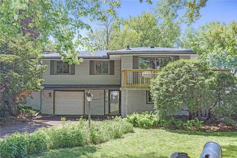 686 Kimball Street NE, Fridley, MN 55432