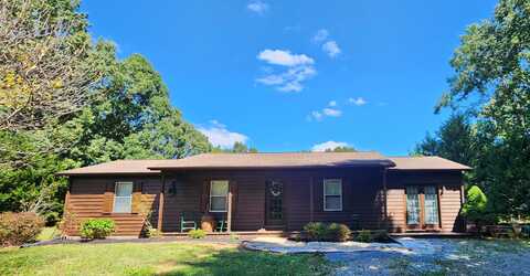 305 Dalewood LN, Rocky Mount, VA 24151