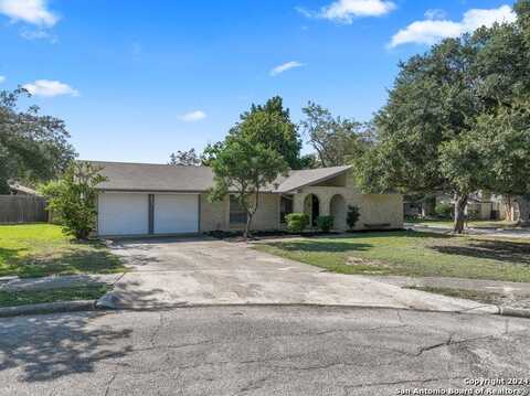 103 MALAGA CIR, Universal City, TX 78148