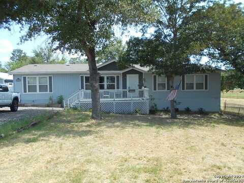 4327 Red Top Hl, Elmendorf, TX 78112