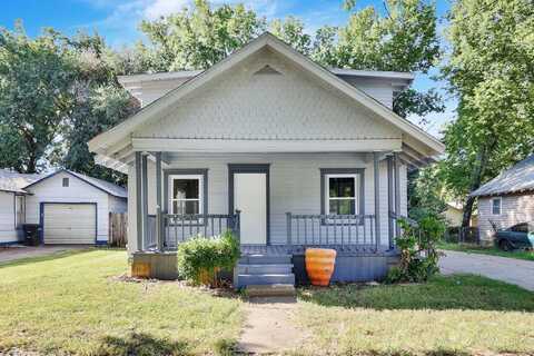 339 High St, Augusta, KS 67010