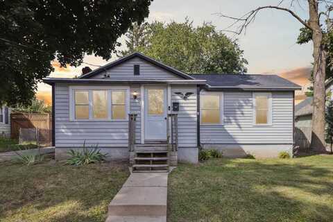 1326 Gartland Avenue, Janesville, WI 53548