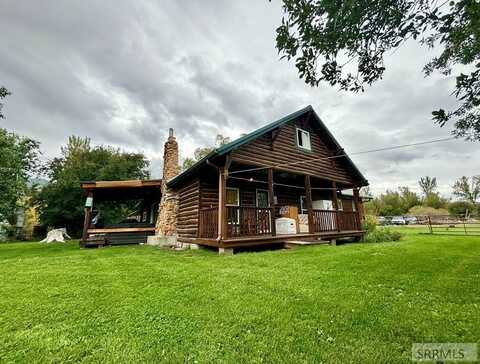 432 N Hwy 93, CARMEN, ID 83462