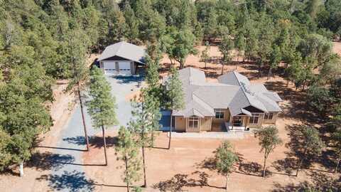 1156 Ellison Loop, Merlin, OR 97532