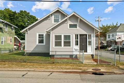 669 York Avenue, Pawtucket, RI 02861