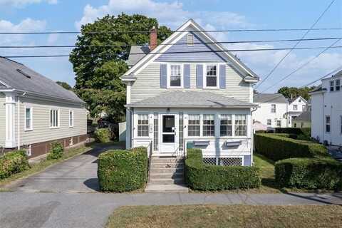 19 Collins Street, Bristol, RI 02809