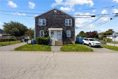 16 Race Street, Middletown, RI 02842