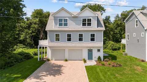 55 Brooklyn Road, Narragansett, RI 02882