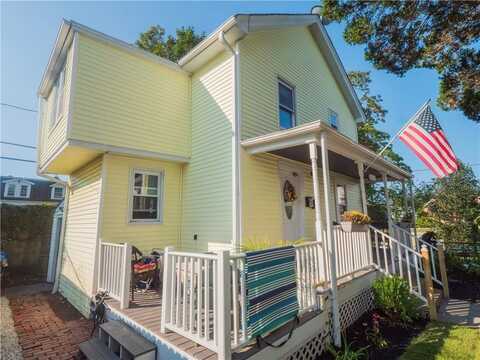 13 Carey Street, Newport, RI 02840