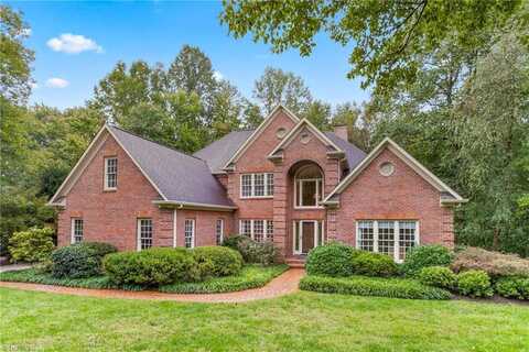 10 Hatteras Court, Greensboro, NC 27455