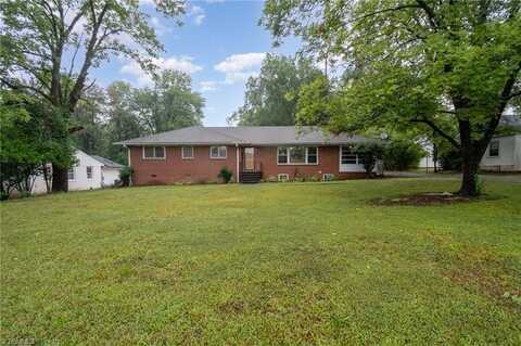 212 W Cornwallis Drive, Greensboro, NC 27408