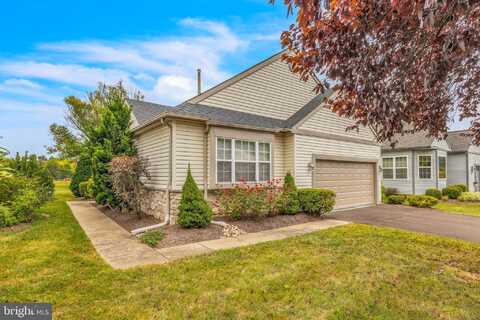 17 SAND TRAP DRIVE, ROYERSFORD, PA 19468