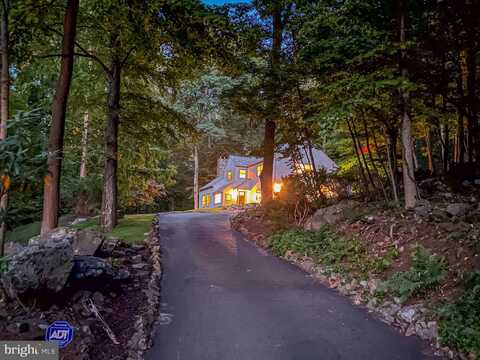 6130 STONEY HILL ROAD, NEW HOPE, PA 18938