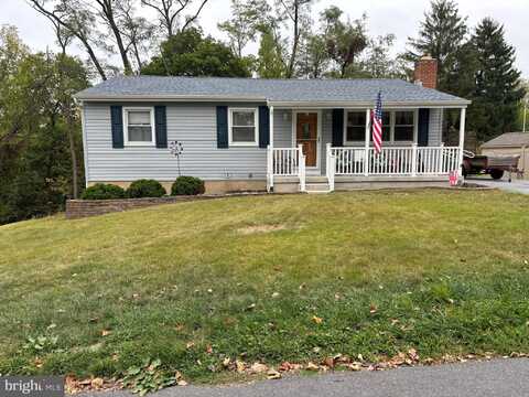 407 LARCHMONT ROAD, HUMMELSTOWN, PA 17036