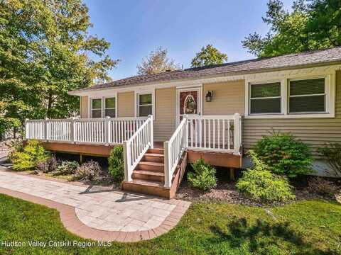 601 N Chodikee Lake Road, Highland, NY 12528