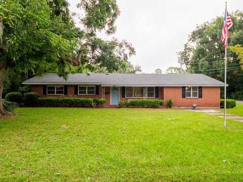 715 Parrish Ave, Adel, GA 31620