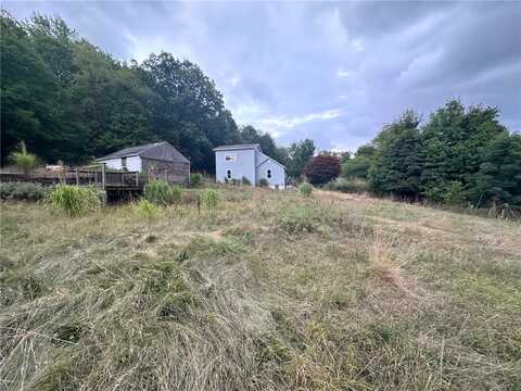 11 Cherry Lane, Allegheny Twp - WML, PA 15656