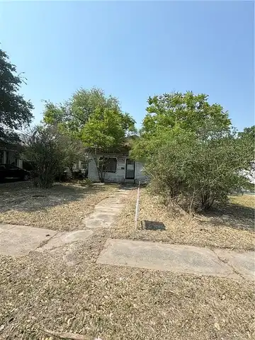 Market, SINTON, TX 78387