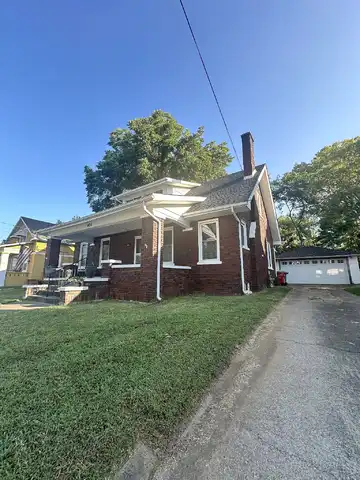 15Th St W, Hopkinsville, KY 42240