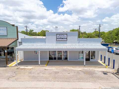 Main, BANDERA, TX 78003