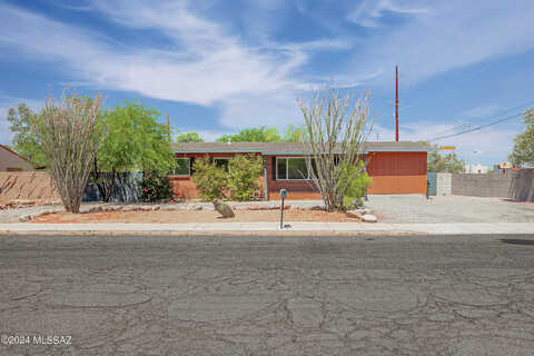 Flores, TUCSON, AZ 85705