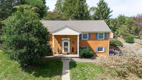 Crofton, WAYNESBORO, VA 22980