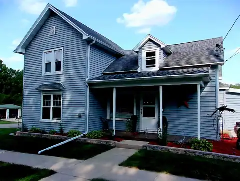 Broadway, EDGERTON, WI 53534