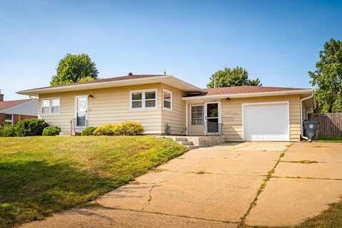 Hoeschler, LA CROSSE, WI 54601