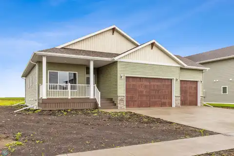 Hampton, MOORHEAD, MN 56560