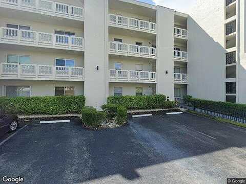 10Th, LAKE WORTH, FL 33467