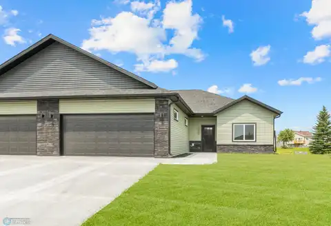 41St, MOORHEAD, MN 56560