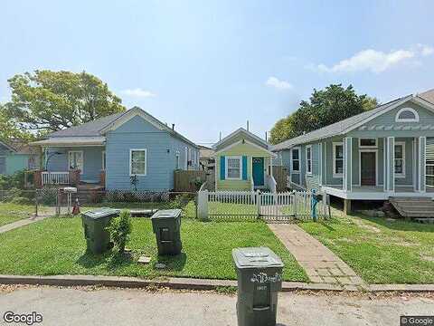 Avenue P 1/2, GALVESTON, TX 77550