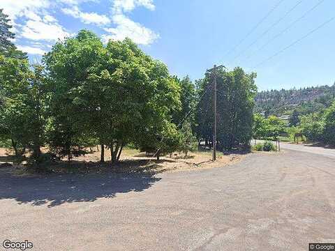 E 13Th St, Mosier, OR 97040