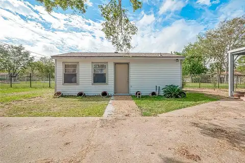 4Th, DICKINSON, TX 77539