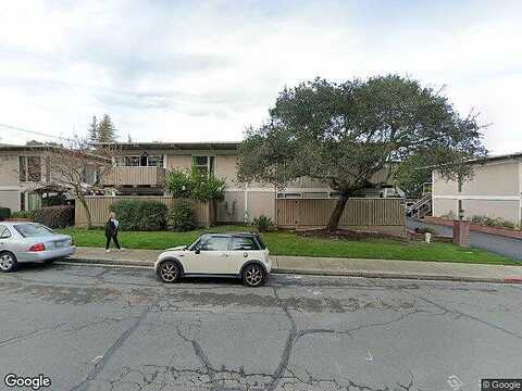 Donald Dr, Moraga, CA 94556