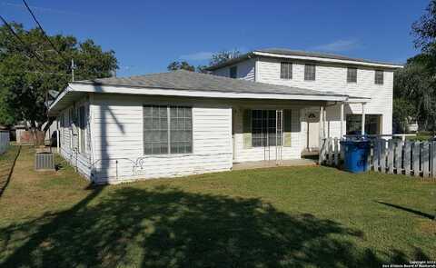 8Th, FLORESVILLE, TX 78114